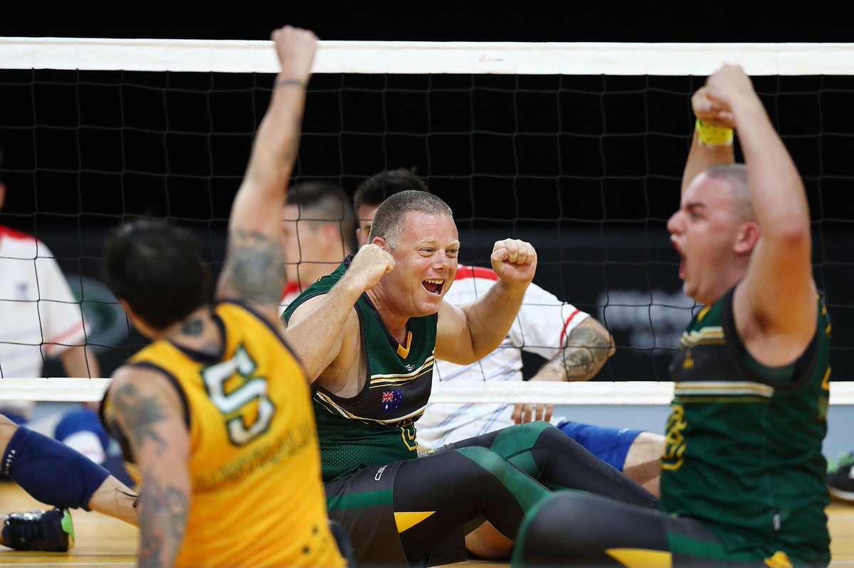 InvictusGamesNL's tweet photo. 👥 | Competitor, volunteer, husband, dad, brother, teammate and friend… today we celebrate and honour every inspirational man and all the strong men in our lives. Happy International Men's Day! 💛🖤 #IG2020 #InvictusGames #InternationaMensDay https://t.co/xeou5KOgDO