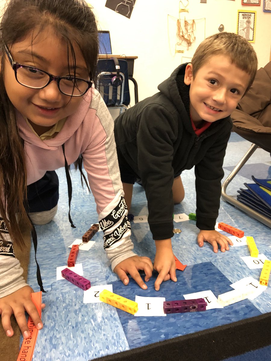 Erin71869288's tweet photo. Telling time to the minute! What a creative way to show the minutes using blocks @NPESharks  @collierschools https://t.co/TAaklD9vWt