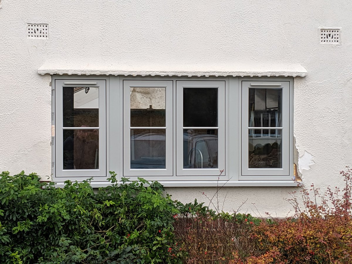 eywindows's tweet image. Residence 7 job coming on well in Sutton Coldfield. Full pictures when completed. Supplying an amazing fire and bifolds to this project to!