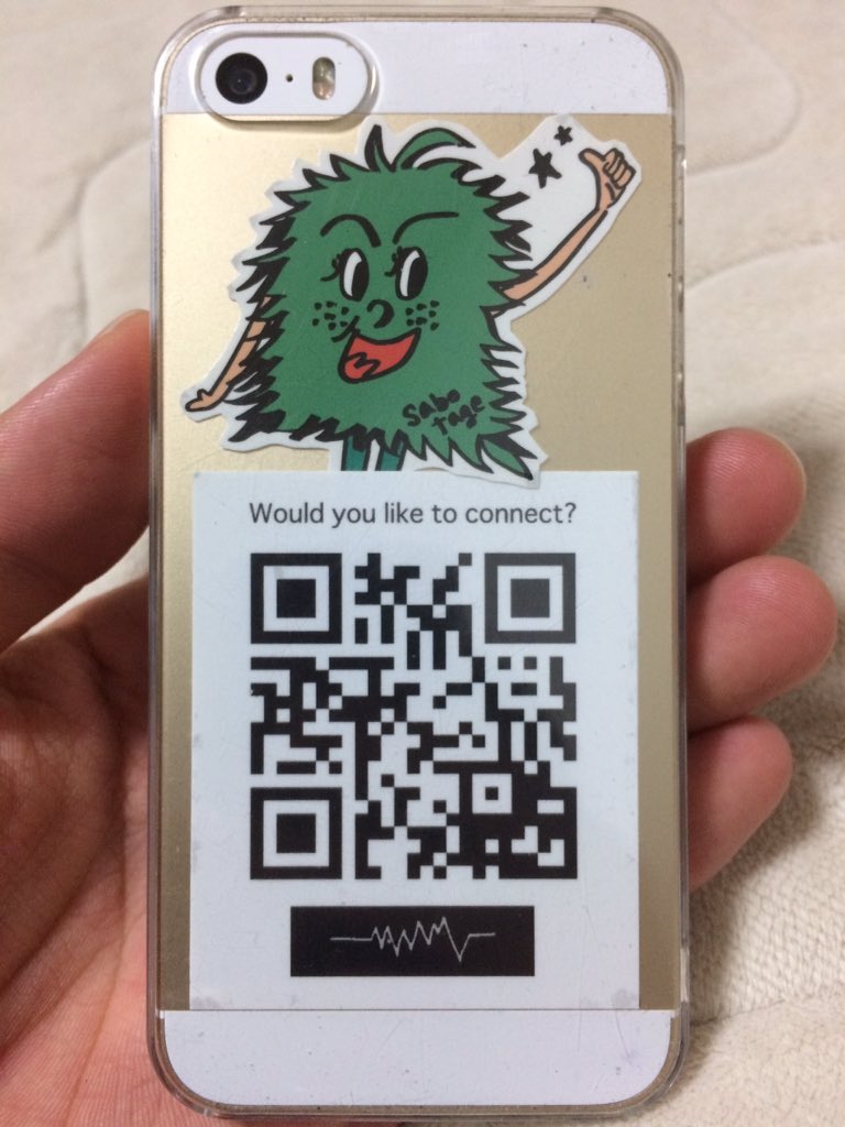 Dodolion8's tweet photo. G線上のあなたと私、今日も楽しかった。
てことで思い立ってiPhoneに挟むステッカー追加。
SUSU by Ikkyu Nakajimaの甘口QRコードから
ひょっこりと緑黄色社会のsabotageステッカー。
このひょっこり感、何かお気に入り。。。
peppe画伯のこのキャラ、何て名前何じゃろ？？？ https://t.co/uk9zUpuHkY