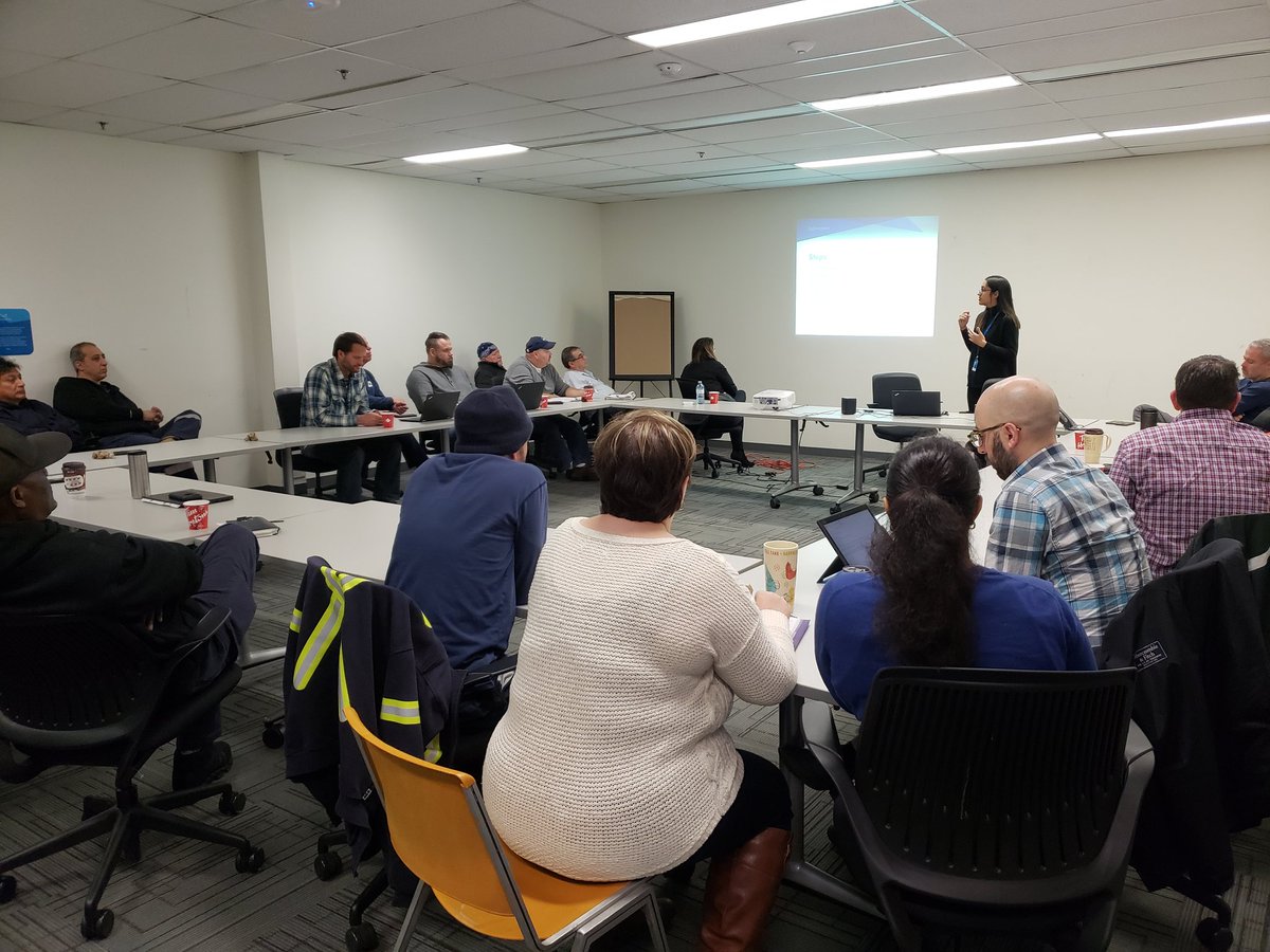 ashimahgulati's tweet image. Nicole from Capital Design &amp;amp; Construction sharing their PAR process to our Facilities Maintenance team so they can leverage/spark ideas to improve their process. Part of continuous learning culture within FPM. #ContinuousImprovementProgram