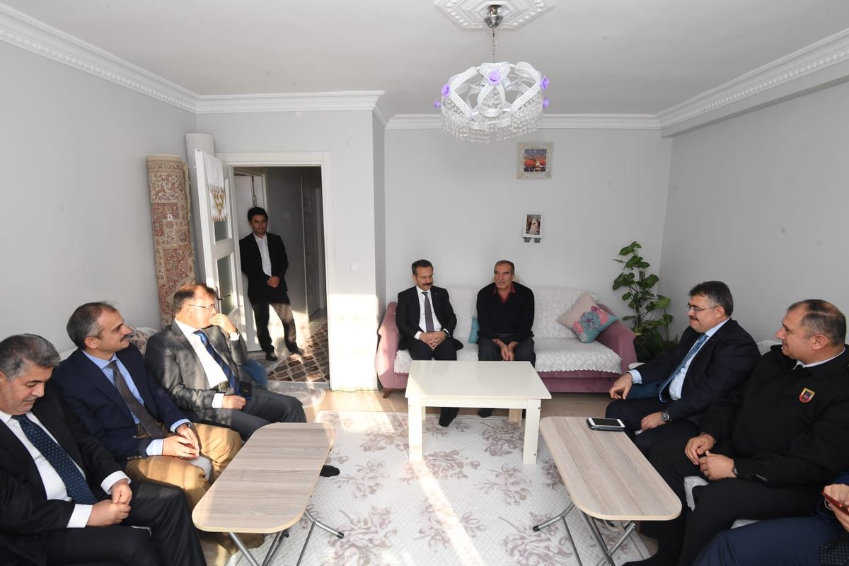   Gebze'de tedavi gören Gazimize Vali ve komutanlardan ziyaret