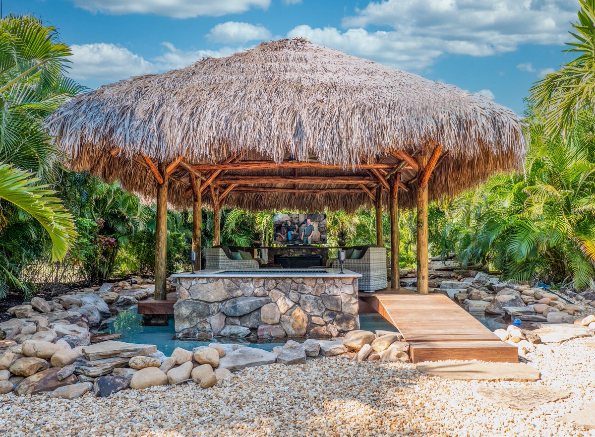 Lucas Congdon On Twitter Tikituesday How Cool Are Tiki Huts