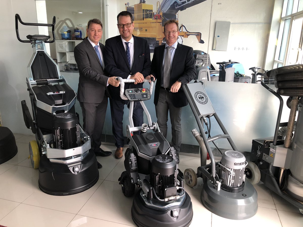 Promoting Swedish exports to KSA - this time in Eastern Province. Opened new sales office in Dammam for Albariq. Happy to hear about booming sales of Broddson &amp; HTC brands - some 85 % of content produced in Sweden. Means more jobs! And met with Alfa Laval, also expanding in KSA.