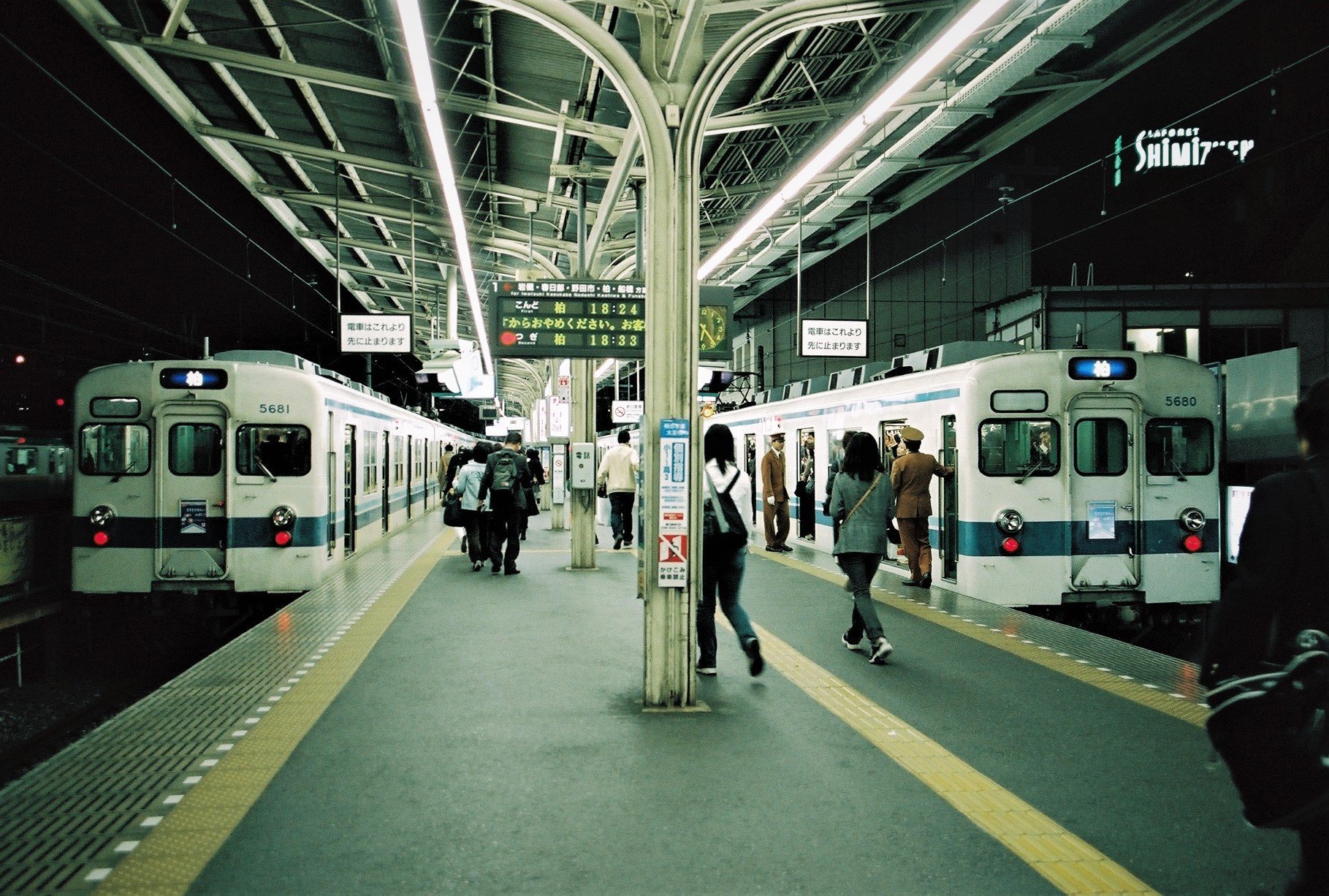 Twitter 上的 ジョリートロリー 昔の写真で出ています 東武野田線 の顔として長い間大活躍していた5070系ですが 04年10月19日のダイヤ改正で遂に勇退となり 同じホームで5070系同士を見る事も思い出となってしまいました 04 平成16 年10月 日 東武 野田線