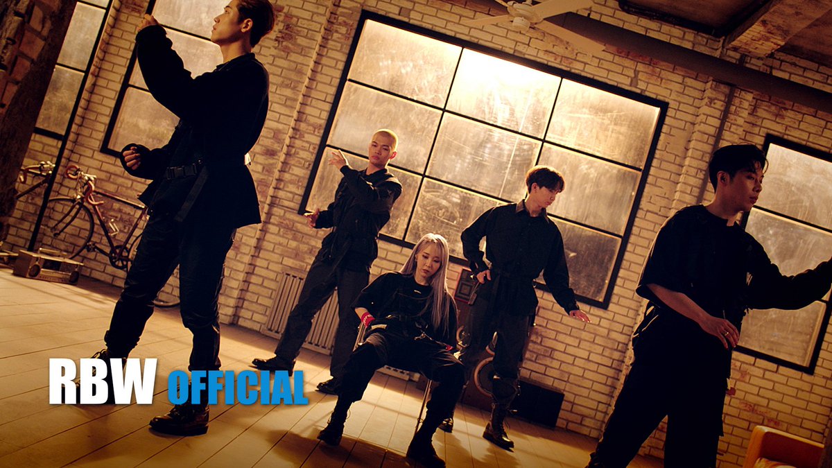 RBW_MAMAMOO's tweet photo. [#문별]
[Special] MOONBYUL Choreographer Performance Video
📽 https://t.co/mmNJ4rkyzS

#MOONBYUL #Choreographer
#PerformanceVideo https://t.co/sYkrN4H1qc
