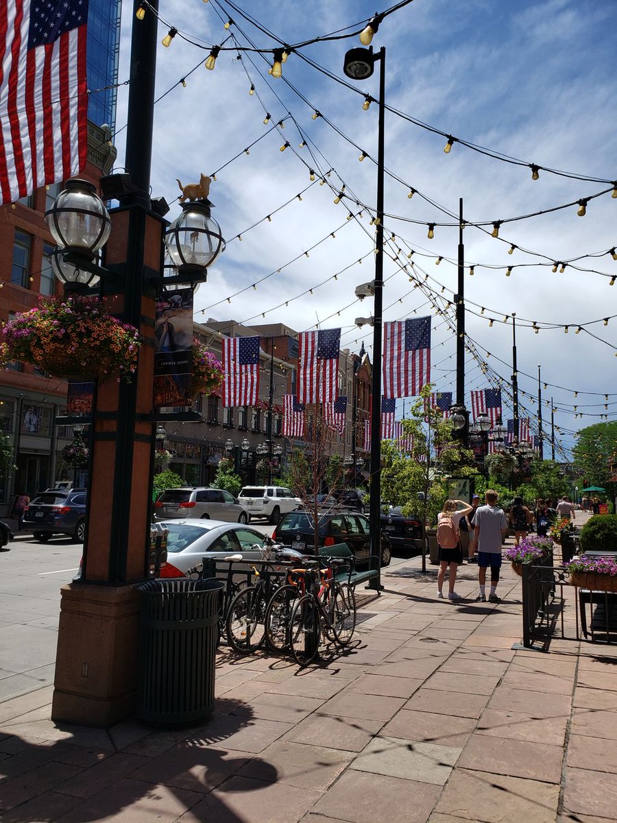 ColBeMedia's tweet image. It's going to be 70 today. Get out and enjoy it #Denver 🌞