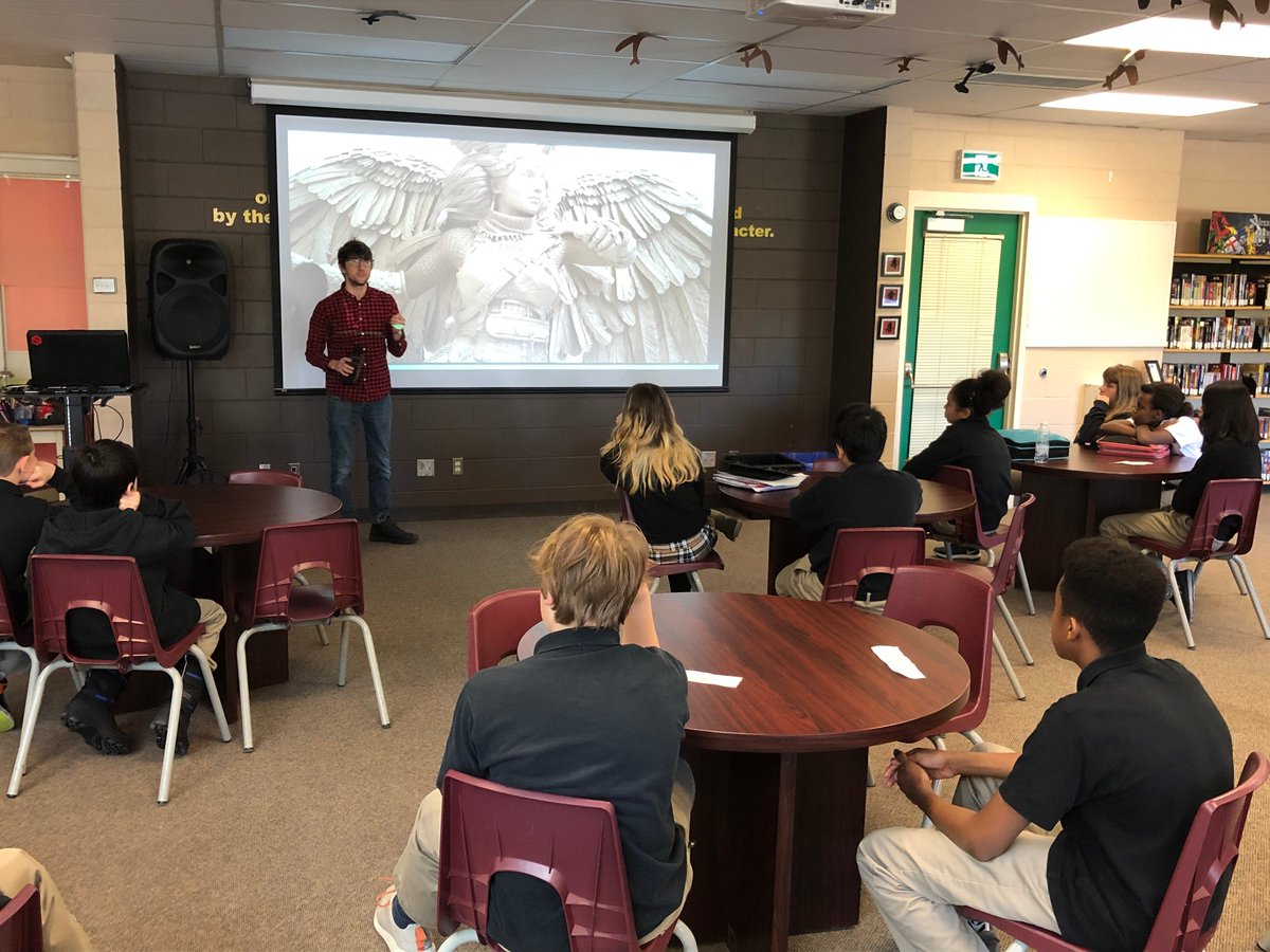 StMatthewOCSB's tweet image. Meanwhile in the Learning Commons... Guest speaker, Julien Duguay, is sharing his knowledge and expertise in the world of animation with 7/8s. #ocsb #learningpartnerships