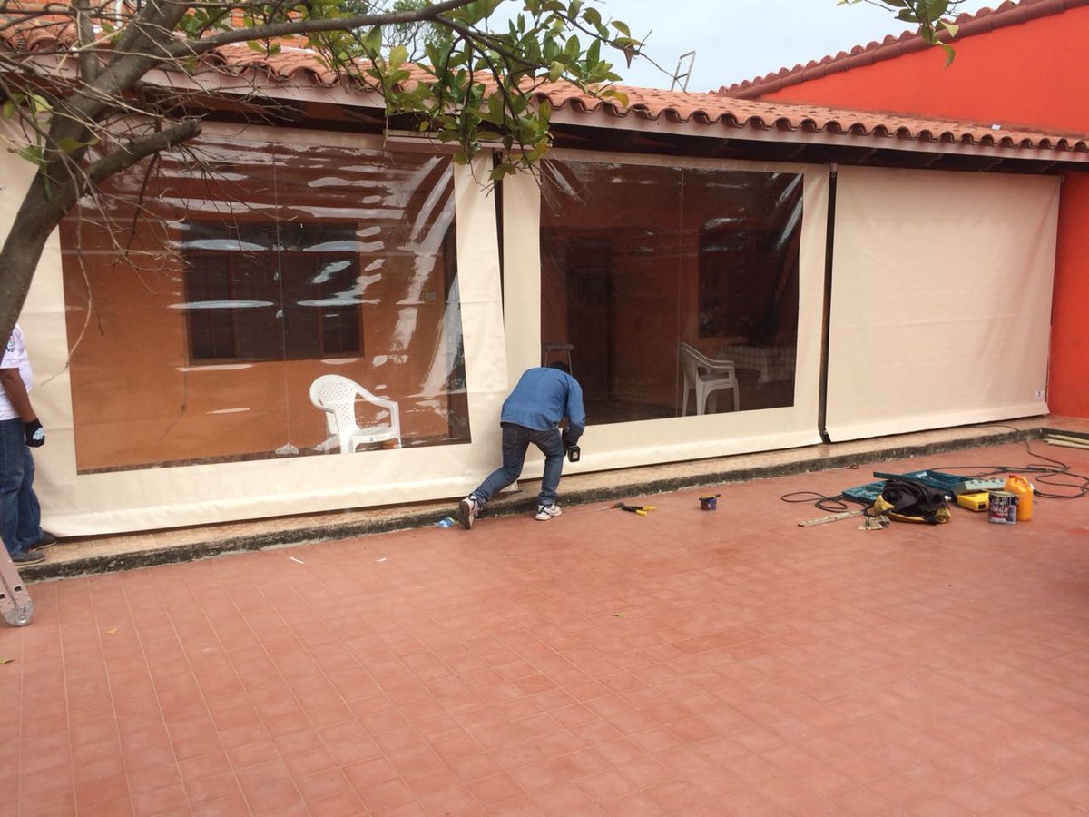 Ignacio72381616's tweet photo. Toldos arrollables:
Cortinas arrollables para protegerte del frío, viento, lluvia, sol, etc.🌦💨💥

Más información por Whatsapp entrando al siguiente enlace➡️📱
https://t.co/SZAXuvsLje

Tel. 3230055 - 75533555
sergio.adm@izaventas.com
Te esperamos!

Santa Cruz - Bolivia https://t.co/2FCdmj4j5E