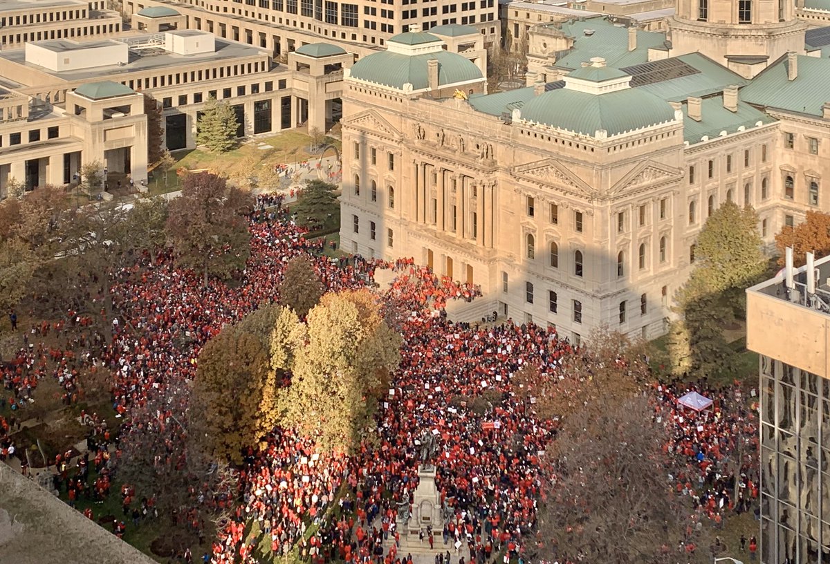 #RedForEd 😍