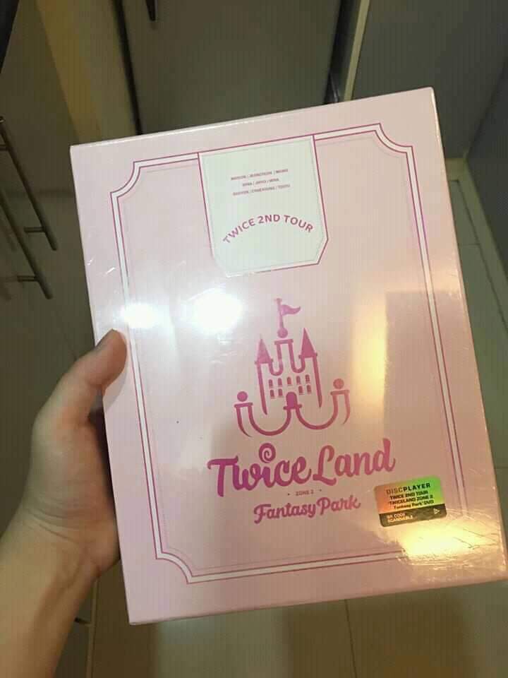 KPOP_PHGO's tweet photo. [UPDATE] TWICELAND DVD &amp; NCT LS

Andito napo yung item niyo, waiting nalang po sa shipping fee para sa address niyo po, kindly dm my shop for the details kung san niyo babayaran po😉 https://t.co/sMuswOTtSf