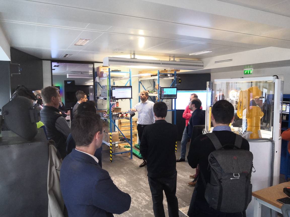 CEREALOG_CRL's tweet photo. CEREALOG à invité ses clients #SAPBusinessOne et #SAPByDesign à découvrir les exemples de #transformationdigitale. On a parlé #AnalysePredictive #IoT #Blockchain #RFID #MachineLearning... https://t.co/J17LCSnVkz