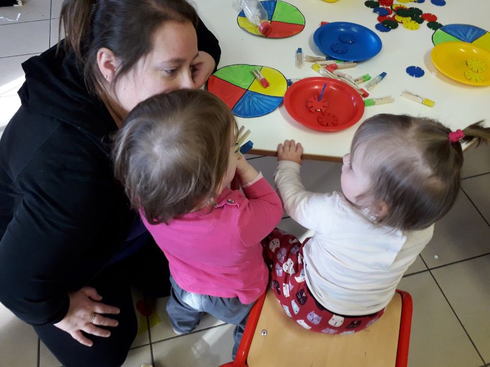 MFAM_PEF's tweet photo. Matinée "protégeons la nature" proposée aux assistants maternels du Ram Ouest Anjou et du Candéen.
#Cande @MaindanslaMainC https://t.co/7PmVMvKcmC