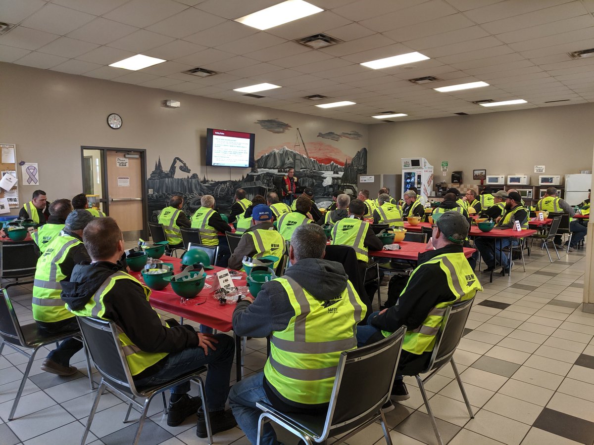Weldco_Beales's tweet photo. WBM Edmonton had the pleasure of hosting @amsapw last week for a tour of our entire manufacturing facility! A big thank you to everyone involved in making this happen! #weldco #manufacturing #heavyequipment https://t.co/hmDTpz4Wi3