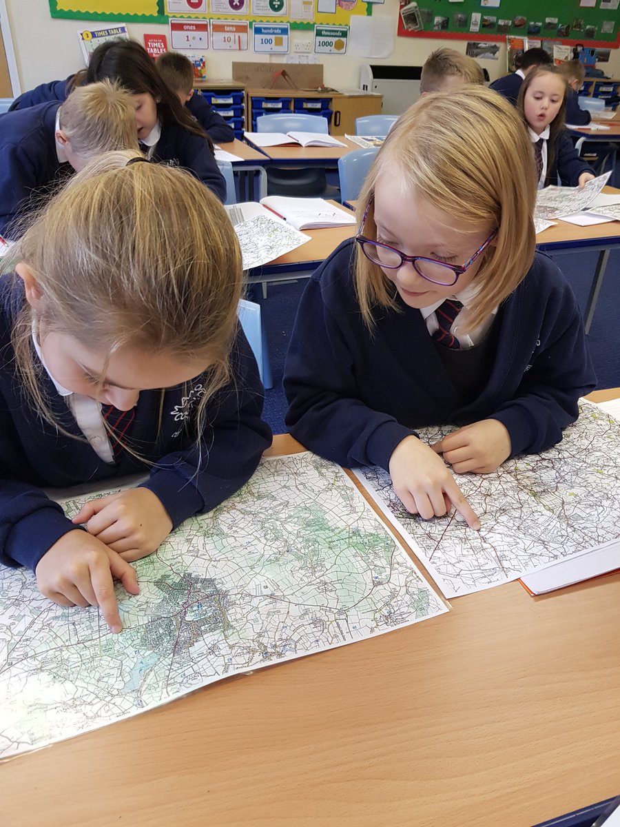 ManorCourtChard's tweet image. Year 3 have used Ordnance Survey maps today to look at how the use of the railways has declined in the local area #RealGeography