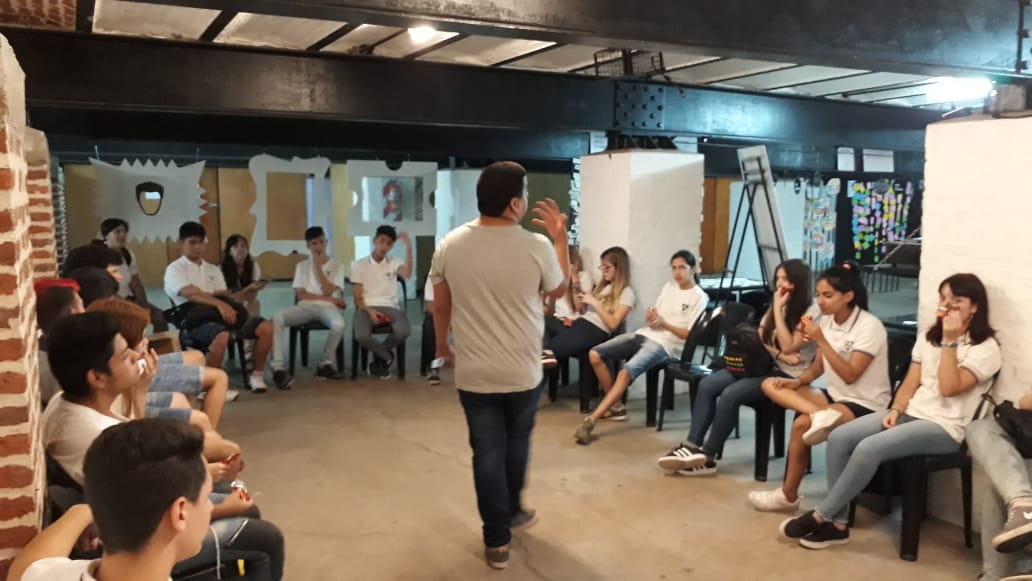 #TuristaEnMiCiudad La Escuela N° 3117 "Comunidad Educativa La Paz" del <a href="/CMDOeste/">Distrito Oeste</a> visitó el <a href="/museodelaciudad/">Museo de la Ciudad</a> y el galpón de <a href="/juventudrosario/">Dir. de Juventudes</a>.