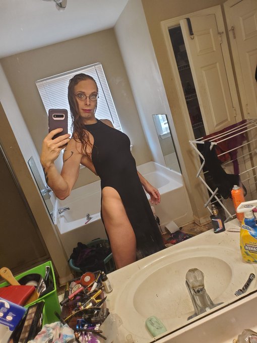 Yay new dress.... Clearly made to make me not wear panties :) https://t.co/okmMoJzRpo<a href="/tag/transisbeautiful"class="tags"><span>#transisbeautiful</span></a><a href="/tag/trannygirl"class="tags"><span>#trannygirl</span></a><a href="/tag/dickgirl"class="tags"><span>#dickgirl</span></a>
