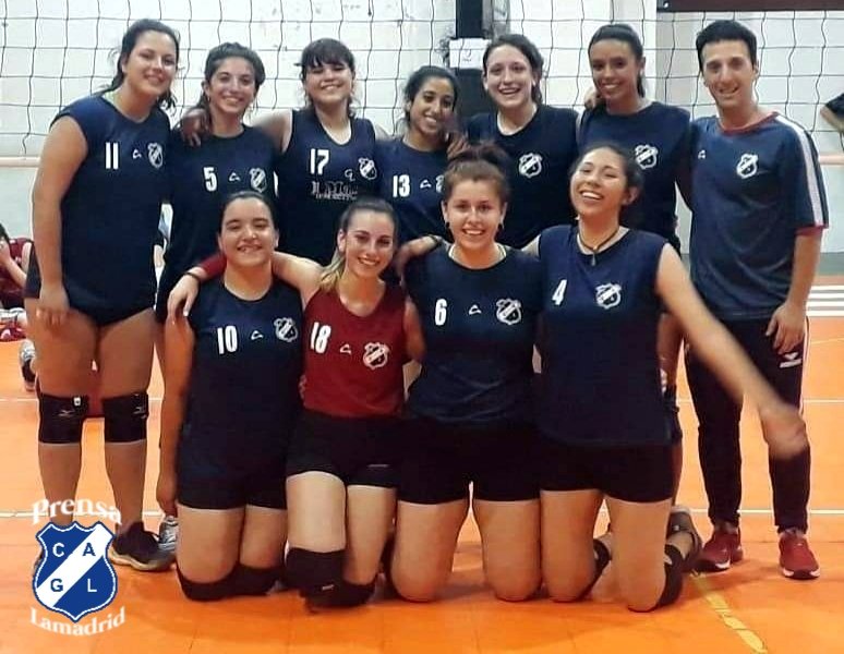 cgrallamadrid's tweet photo. #VOLEYFEMENINO
SUPERFECHA SUB17
Muy buen torneo hicieron las chicas de Lamadrid, que llegaron hasta la semifinal, donde lamentablemente cayeron ante el Club Alemán de Villa Ballester.
@lamavoley
@metrovoley
#voley #femenino #superfecha #sub17 #lamadrid https://t.co/wFQmDXPmiX