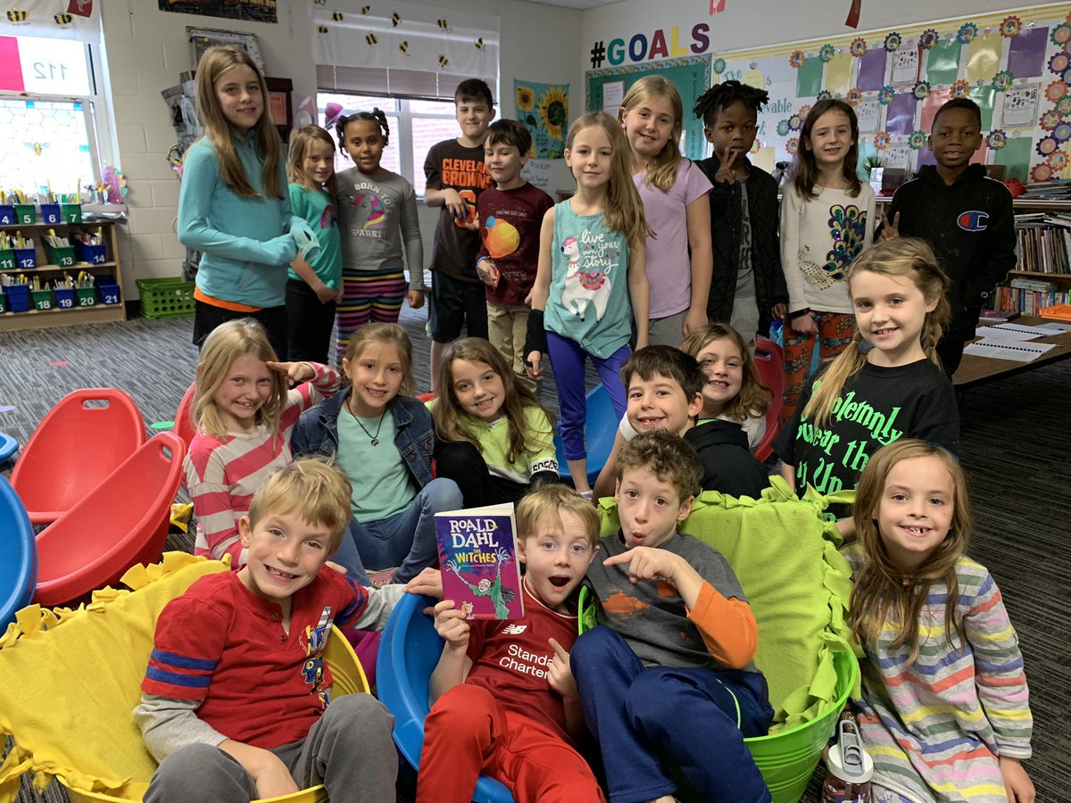 MESHoneyBees's tweet photo. We have been on pins and needles trying to figure out what happens in the book! We were so elated by the ending! #MouseMaker #ReadAloud #BetterTogether #HoneyBeeNation #TheWitches https://t.co/Si83rbzHBV