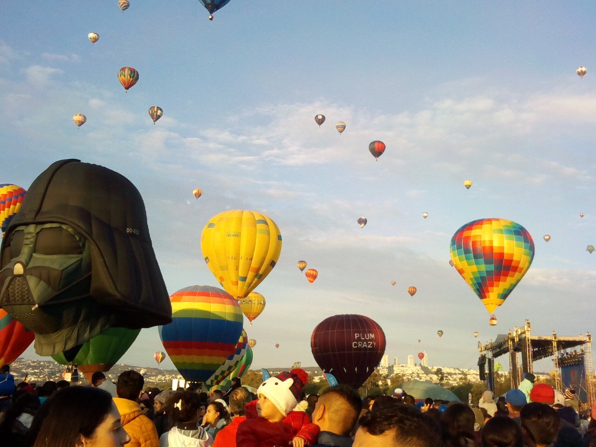 drahomeopata's tweet photo. Más del #FIG19 #León #Guanajuato 
El Festival más grande de América Latina y el 3° más importante del mundo !!! Sólo después 🇺🇸🇫🇷
💚🦁🇲🇽 
Orgullo Leonés !!!
@VivoEnLeon @parkmetroleon @FIGLeon https://t.co/gFEVThYQSa