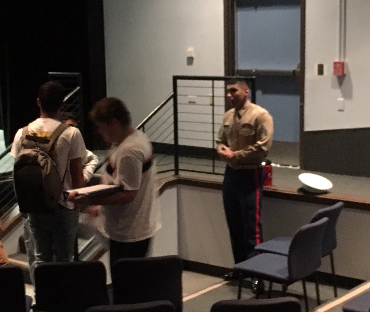 j_a_hutchinson's tweet photo. Military branches visit @SVHSDragons for #WeekOfWork #college&careerreadiness https://t.co/aOguaqrqO8