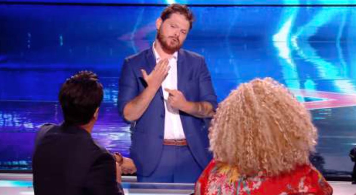 Aaaaah enfin un magicien que je ne connais pas, ça fait plaisir, bravo Maxence 👏🏻 #LFAUIT