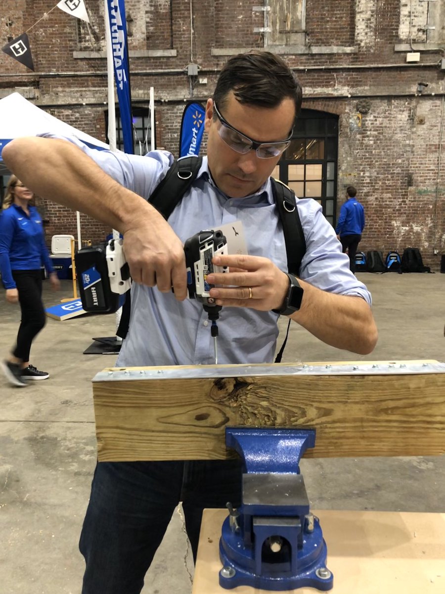 dandiclerico's tweet image. Enjoyed today’s sneak peak, plus hands-on demo, of HART, a new brand from #Walmart, covering power tools, hand tools, outdoor power equipment, &amp;amp; more. Coming this holiday season. #DoitWithHART