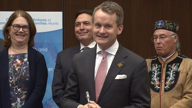 APTNNews's tweet photo. Trudeau government has no plan in place to implement new Indigenous child welfare act: lawyers https://t.co/Pr6UMqM5xU https://t.co/rsklIHj5OK