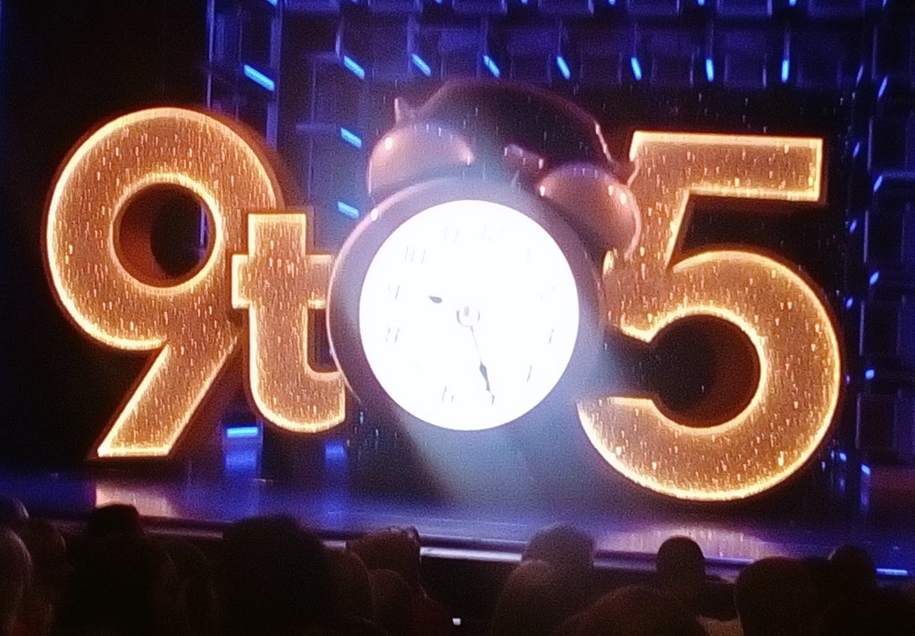 Celticpussycat's tweet photo. You've gotta love a bit of @DollyParton on a Tuesday. Loving @9to5MusicalUK in @BGETheatre tonight. There's no Louise Redknapp but no ones noticed as her understudy Laura Tyrer is fabulous #tuesdaytheatre #9to5 #DollyParton #musicaltheatre #musicaladaptation https://t.co/obCLh8weqP