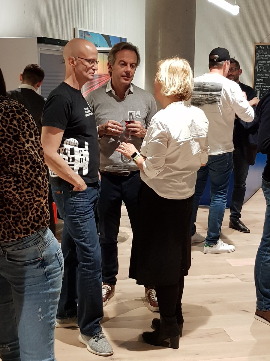 Das Vorabendevent zum #WOLC19 war schon klasse. Endlich viele Kontakte aus der Filterblase in echt getroffen. Und neue Leute kennengelernt. Die Vorfreude steigt.  #WOLicorns