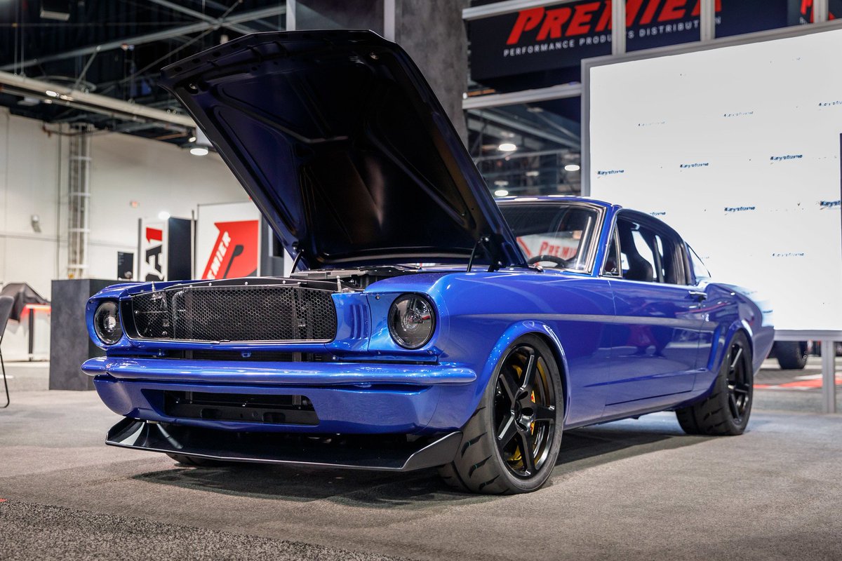 Is it better to be vicious or devious? #TimelessKustoms has now done both with the #DeviousStang #protouring #ford #mustang on #forgeline #CF1! https://forgeline.com/customer-gallery/chris-marechal …