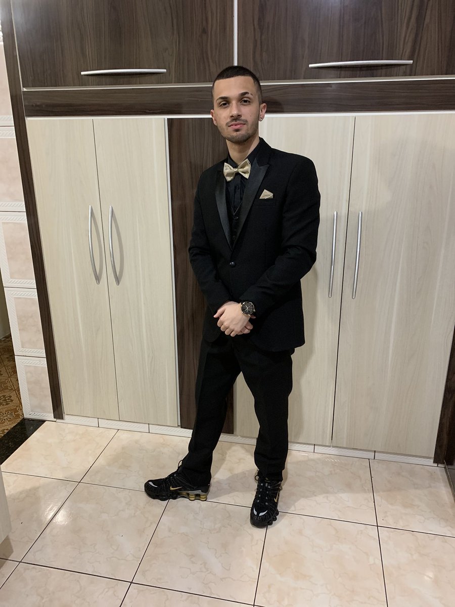 Halier auf Twitter: \