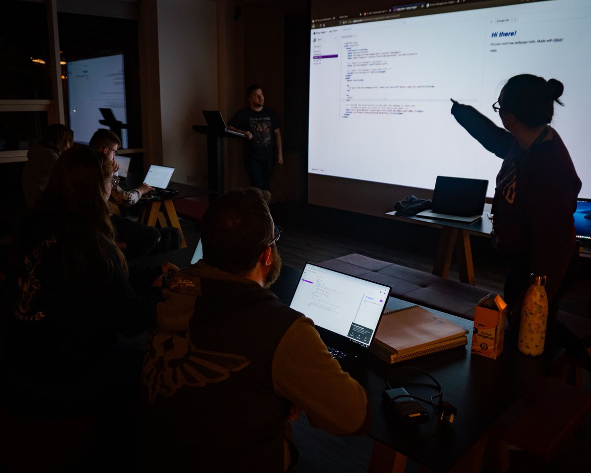 teamworkdotcom's tweet image. As part of our Teamwork Gives Back initiative, we&apos;ve started Teamwork&apos;s Coding Academy working with @CorkLifeCentre. Developers in Teamwork offer their time and expertise to teach students coding and obtain new skills. Can&apos;t wait to grow this program with more schools in Cork.