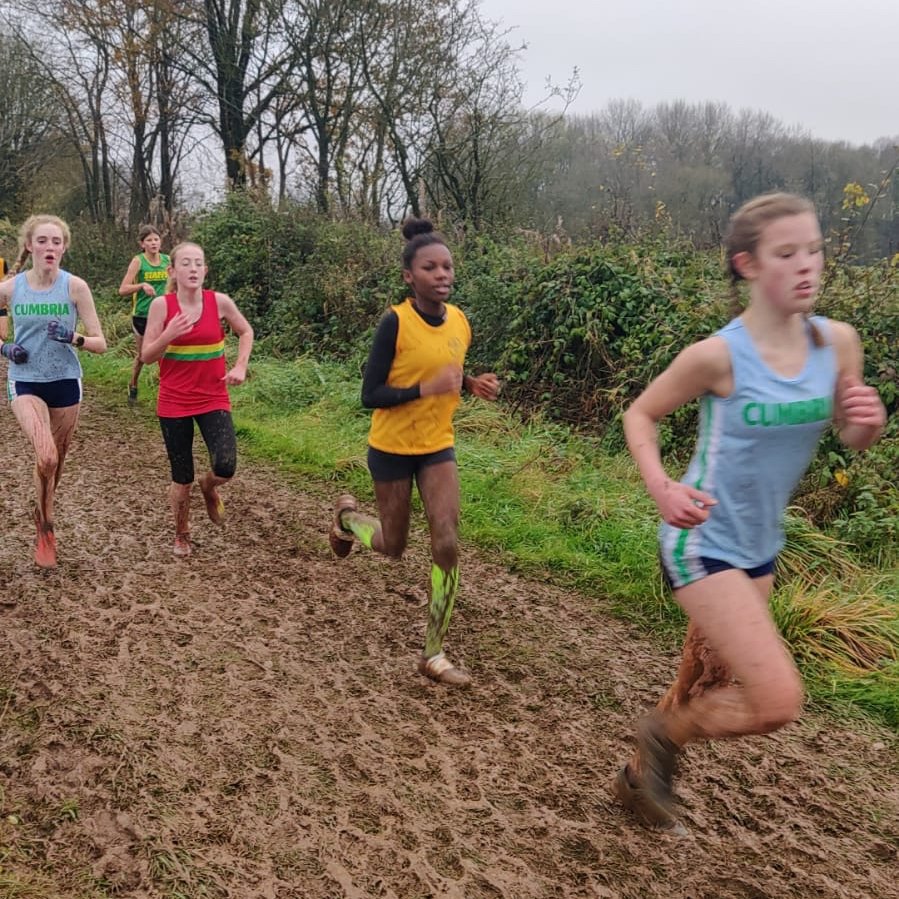harrierscroydon's tweet image. Amber Bloomfield in Surrey Schools action in the Midlands Inter-County Schools XC Champs