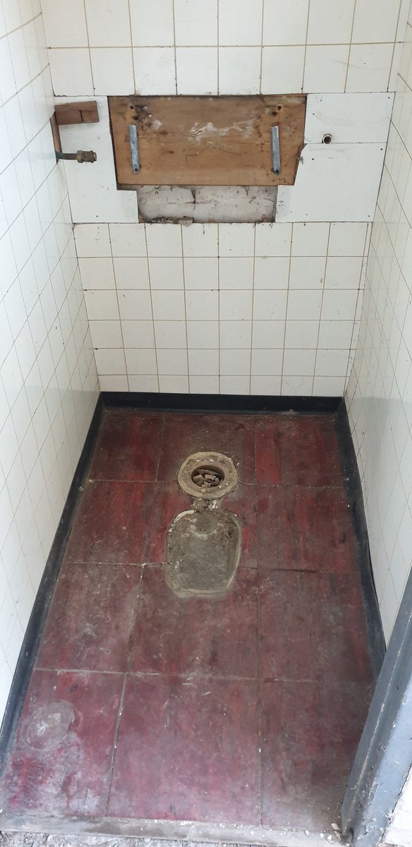 joecul41's tweet photo. Not my usual kind of post, but we removed the toilet a few days ago!#WorldToiletDay https://t.co/MgTXczDDTS