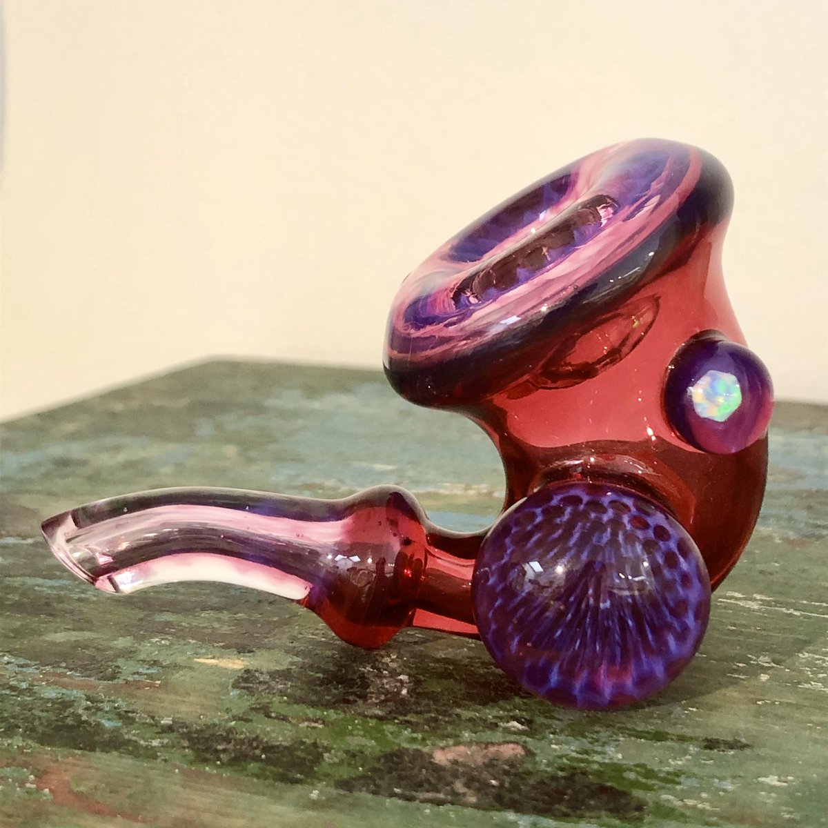 Maine made glass at reasonable prices. That’s what you’ll find at Sea Smoke in downtown Damariscotta, Maine. #Damariscotta #Maine #MidcoastMaine #maineart #maineglass #mainestyle #headyglass