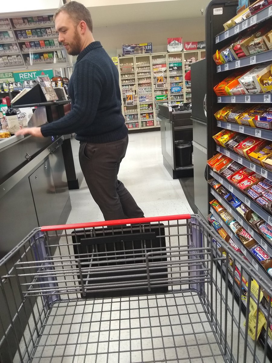 HunkyHunting's tweet photo. That ass #hunkyhunting #bigboy #chub #superchub #fatman #Obese  #porker #gainer #biggin #belly #bellylover https://t.co/HvVswyckjA