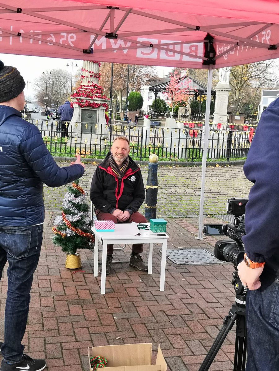 The hardest task of the campaign so far, wrap a Christmas present whilst talking coherently to camera today for the @bbcwm @bbcwmelections @stanchers #PaulforAll @CannockChaseGP @TheGreenParty