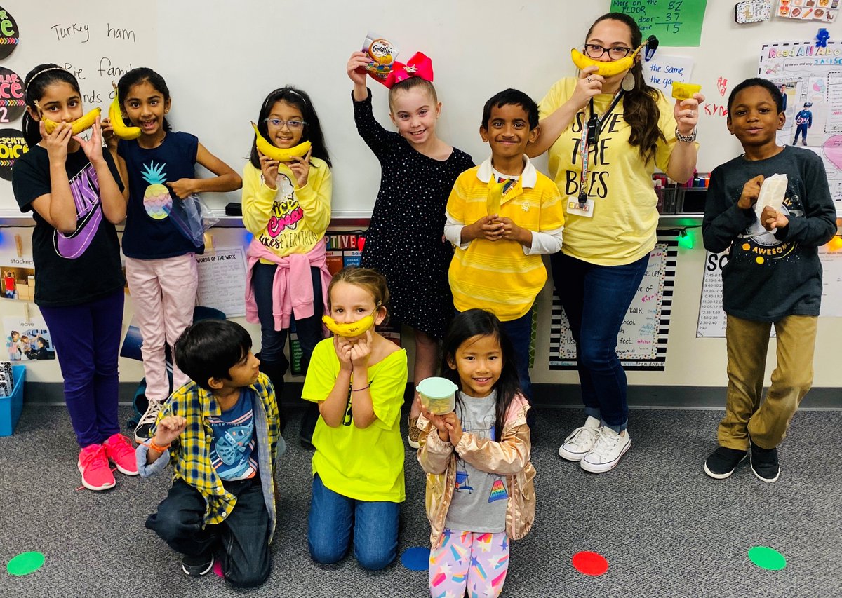 RnSherbert's tweet image. Day 2 of PACK Week, pack YELLOW!
#packweek
#schoolnurse