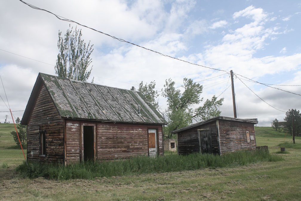 StephenGarone's tweet photo. Wander around #Rockerville, #SouthDakota, to see one of the world's best #ghosttowns. Discover more at https://t.co/39Xn0jks0A 🇺🇸 https://t.co/kARf0weGvj