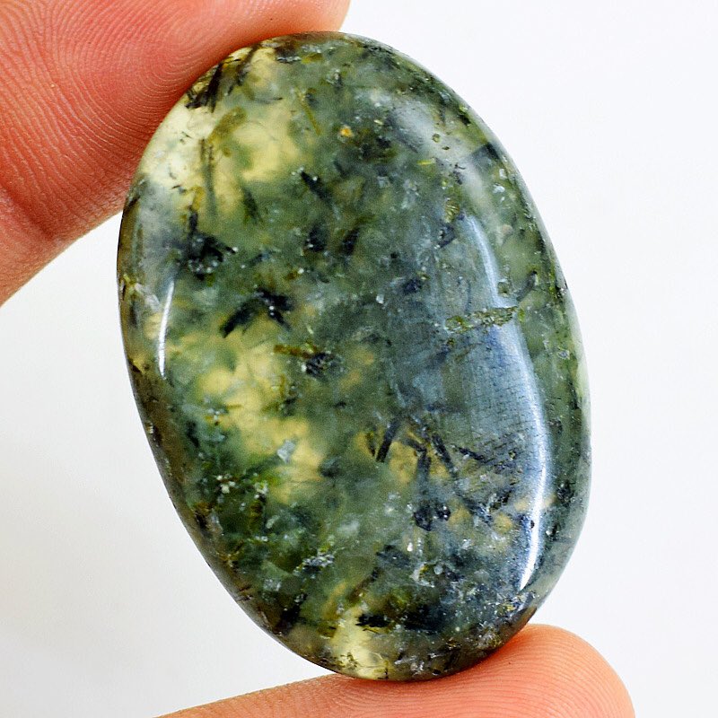 Moss agate is formed when vegetation is trapped during agate formation