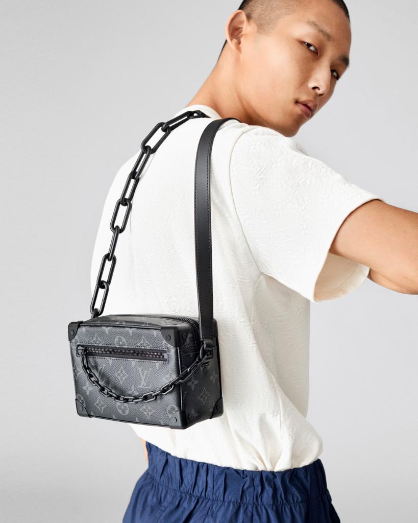 Louis Vuitton on X: A trunk for everyday. The Mini Soft Trunk is