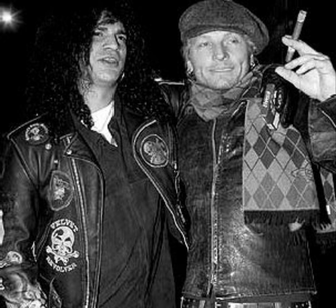 Happy fucking birthday to the amazing Matt Sorum!!      