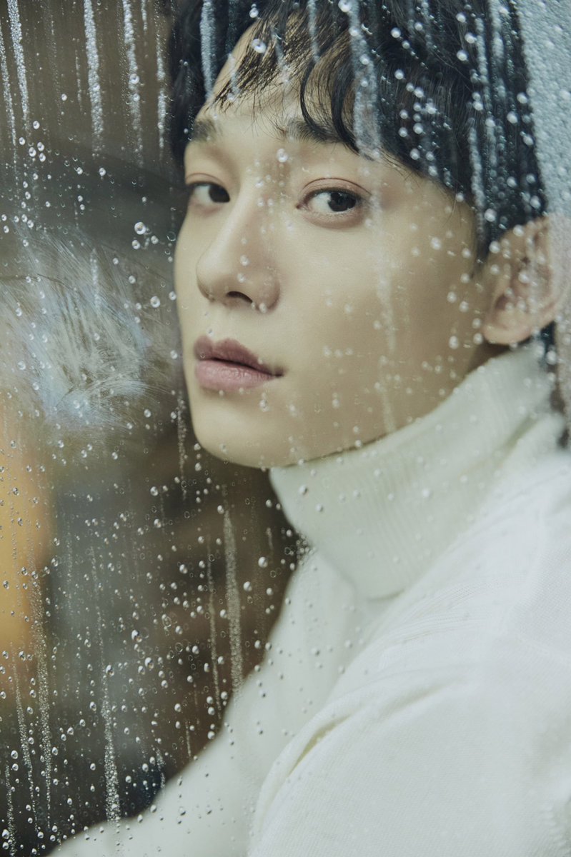 xiuhoareBFF's tweet photo. Jongdae went from this to this in just a month can't y'all believe???? King of duality
#ObsessedWithCHEN https://t.co/dqTBTD05u3