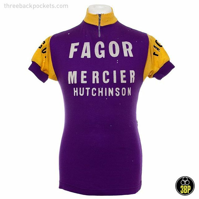 ThreeBackPocket's tweet image. Rest in Peace Pou Pou 🇫🇷🐓🙏🏻
-
1971 jersey from the team he would spend his entire career riding with.
Made in Paris by Bovis.
-
#rideinpeace #poulidor #raymondpoulidor #poupou #cyclesmercier #tourdefrance #tdf #letour #velovintage #vintagevelo ift.tt/2XrQsRT