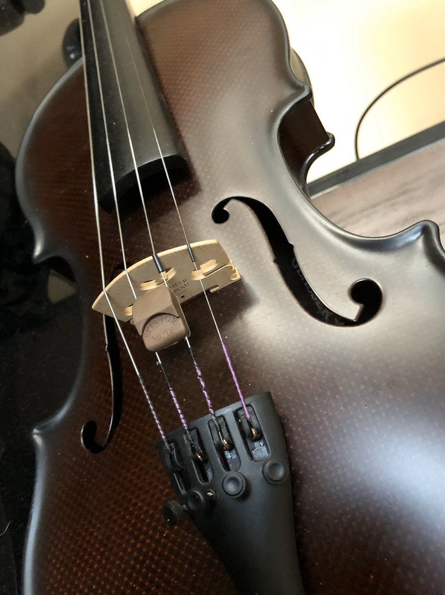 theJakeClayton's tweet photo. Even tho 2019 isn’t over yet, 2020 is headed at us like a freight train and ya just gotta be ready. So... Introducing my newest addition for the 2020 season. It’s a carbon fiber violin from Glasser NY🎻 Tough as... well... carbon fiber🔨👍🏻👍🏻🤪 #glasserviolins #pan #2ndfiddle https://t.co/HkkThFH0wa