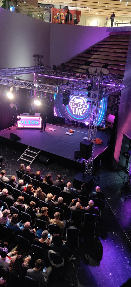 About to go LIVE in Dundee <a href="/BBCClick/">@bbcclick</a>  Exciting!