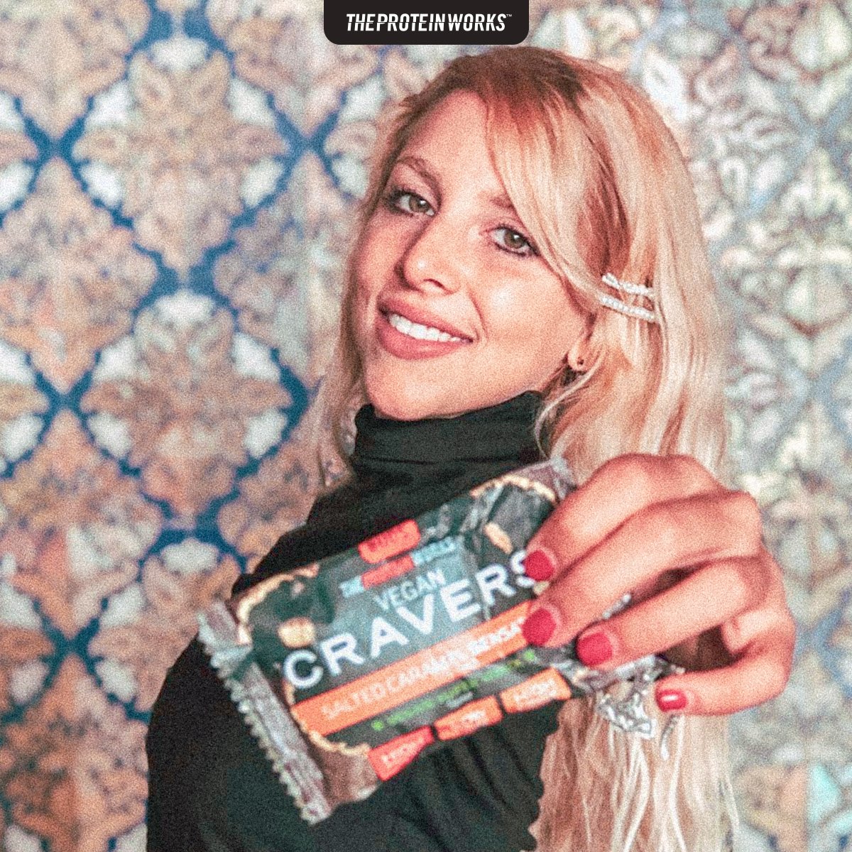 TPWFrance's tweet photo. Arme-toi contre les fringales 👊🍫 Nos Vegan Protein Cravers t’apportent 14g de protéines végétales et sont riches en fibres et faibles en sucre ! 🌱 #worldveganmonth https://t.co/RdeSMOz8yk