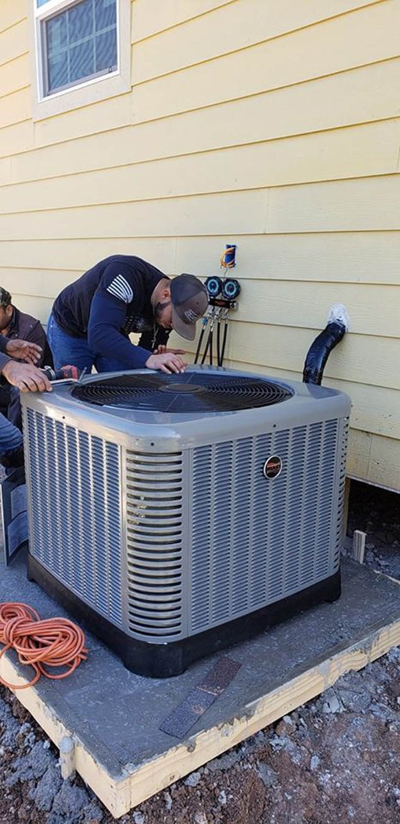 JSAirCondition1's tweet photo. At #J&amp;SAirConditioning&amp;Heating, we are always doing everything we can to ensure we are providing only the best #InstalacionesDeAireAcondicionado out of #Lyford and the surrounding areas. Give Us A Call at # (956) 436-5291 today! #AirConditioningRepair  ... https://t.co/Hs00Tmui6i https://t.co/ZL3hjAroys