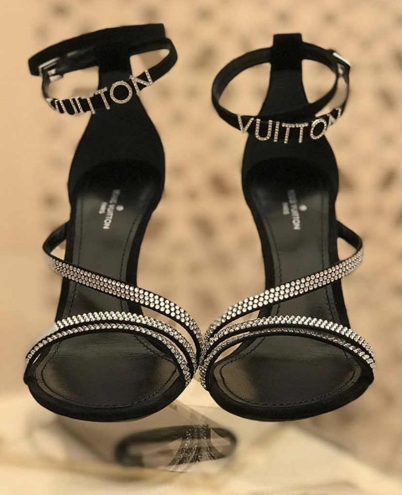 ✨ on Twitter  Louis vuitton shoes heels, Boots, Fashion shoes